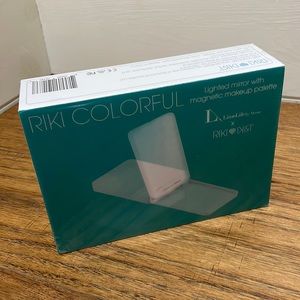 RIKI Colorful Lighted Mirror